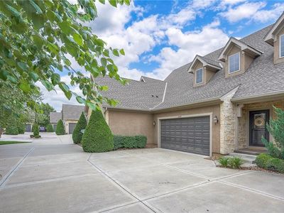 14744 Meadow Ln, Leawood, KS, 66224