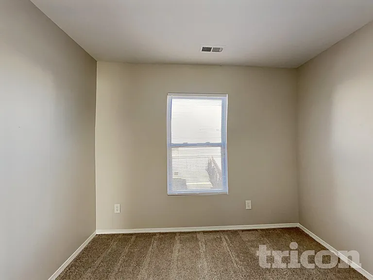 4628 Meadowfield Rd — Photo 12