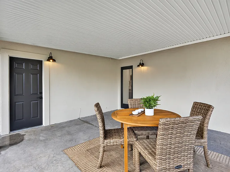 1335 School St — Photo 19