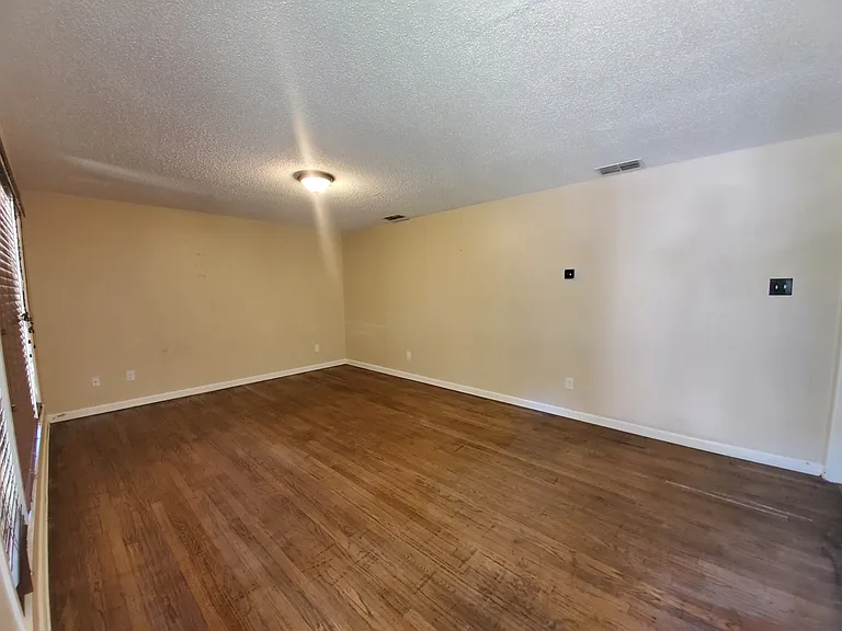 2340 Gish Ln — Photo 11
