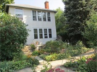 2537 Ewing Ave, Evanston, IL 60201