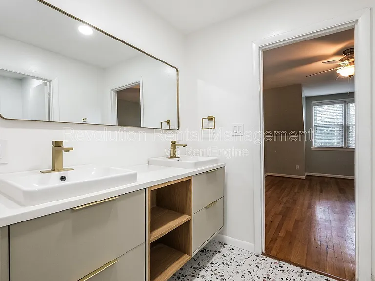 3288 Regalwoods Dr — Photo 12