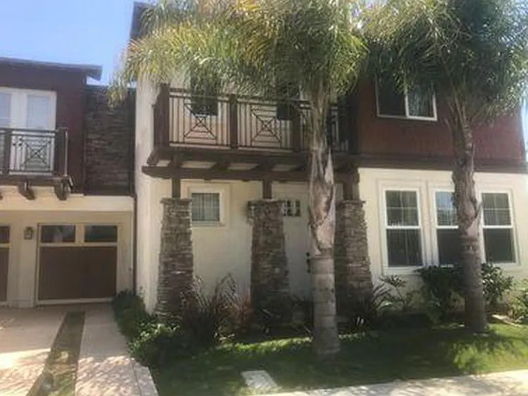 Encinitas Blvd — Photo 14