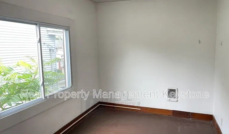 122 E 16th Ave #2 — Photo 6