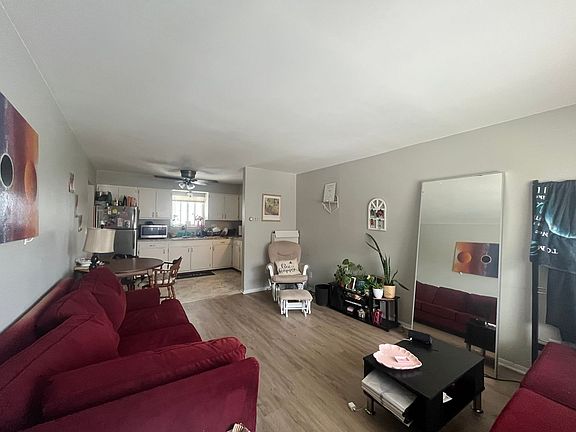 2nd image of 2705 N Oakland Ave APT 5