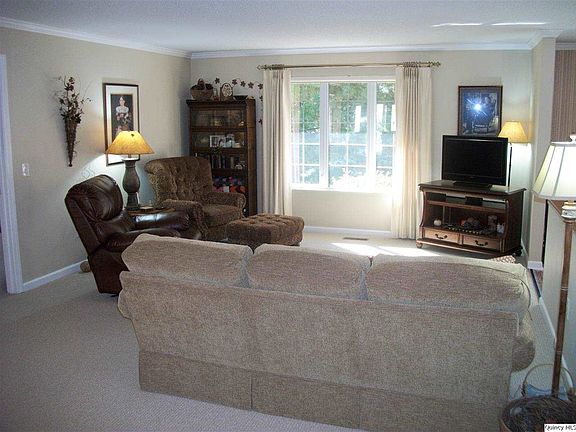 Home for Sale in Quincy, IL $156,900