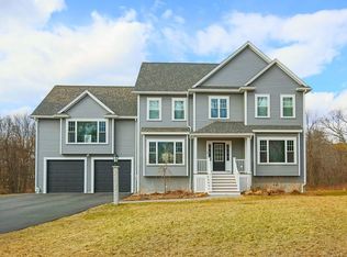 2 Baker St, Westford, MA 01886
