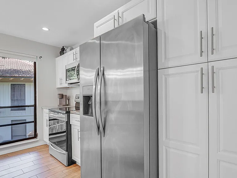 632 Brackenwood Cv — Photo 7