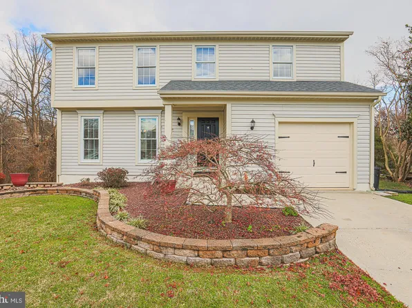3 Britoak Ct, Parkville, MD 21234