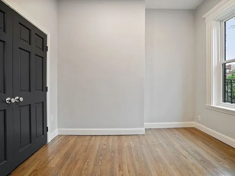 512 Massachusetts Ave #3 — Photo 12