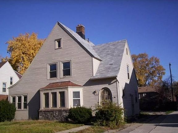 2nd image of 13994 Abington Ave