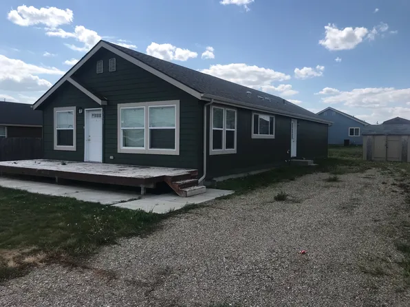 5623 Stoneview Ave, Williston, ND 58801