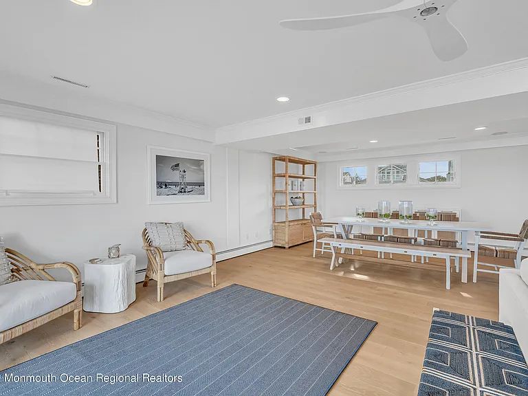 706 Morven Ter — Photo 47