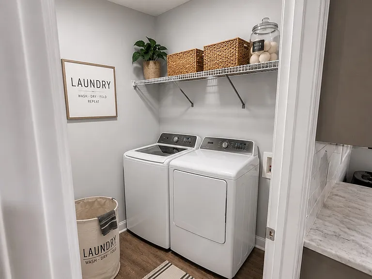910 Bay Laurel Cir — Photo 3