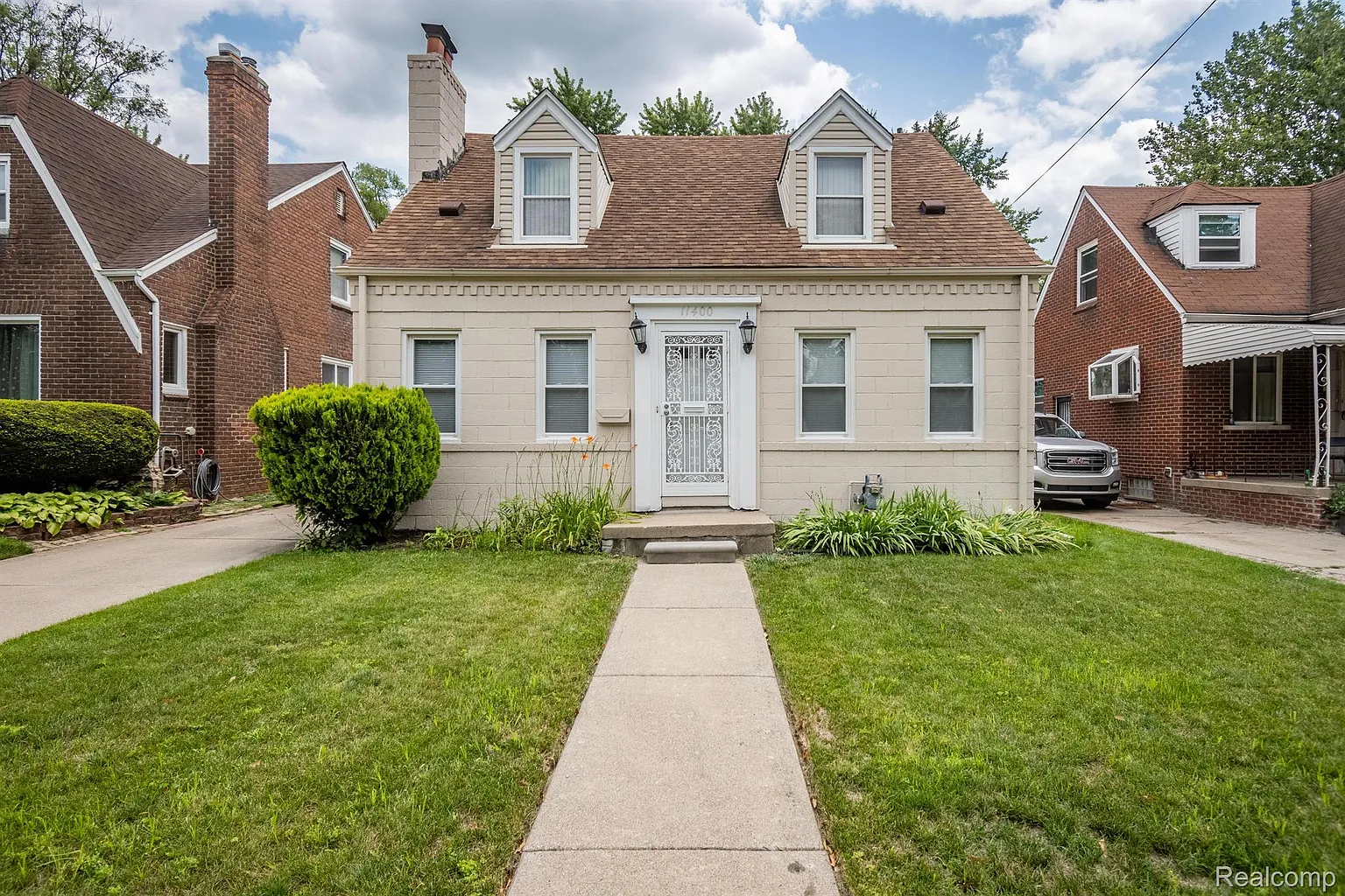 11400 Mark Twain St photo 1