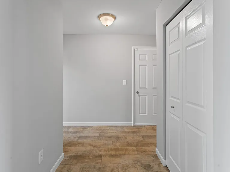 7193 Primrose Ln — Photo 15