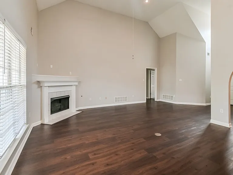 5678 Kuykendall Dr — Photo 6