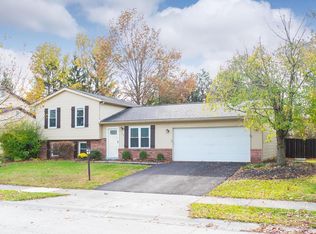 122 Rock Creek Dr, Delaware, OH