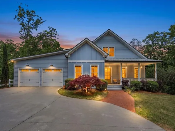 5046AB McKinzey Ln, Flowery Branch, GA 30542