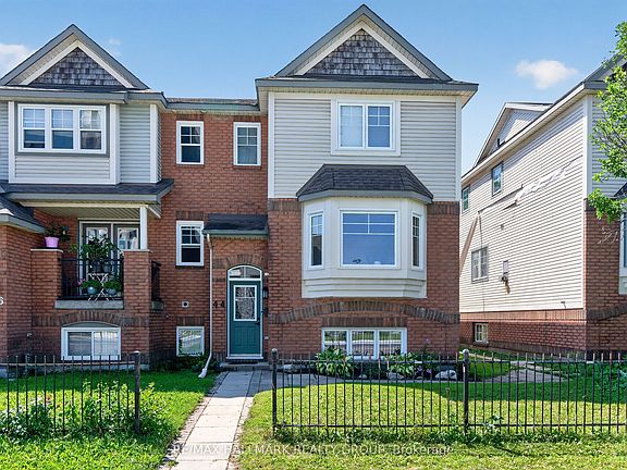 2nd image of 44 Centrepointe Dr