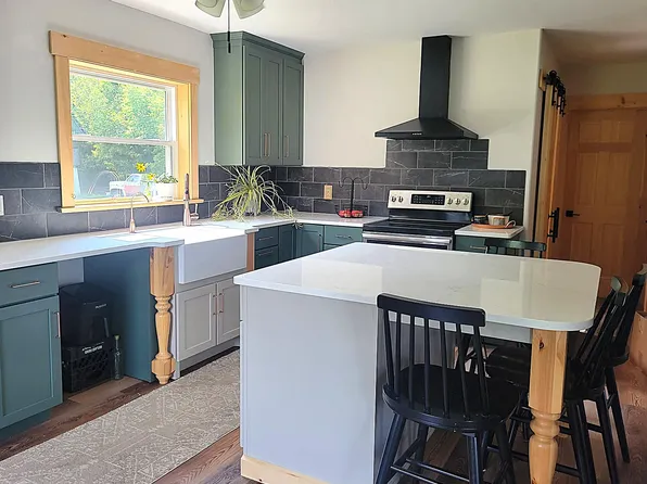 51 Jericho Rd, Berlin, NH 03570