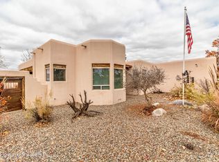 816 Santa Barbara Dr, Farmington, NM 87401