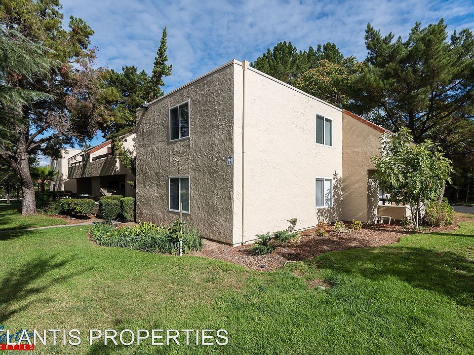 1st image of 293 Tradewinds Dr