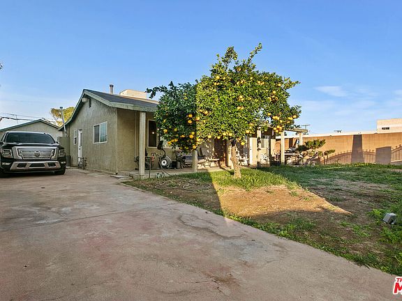 2nd image of 7317 Clybourn Ave