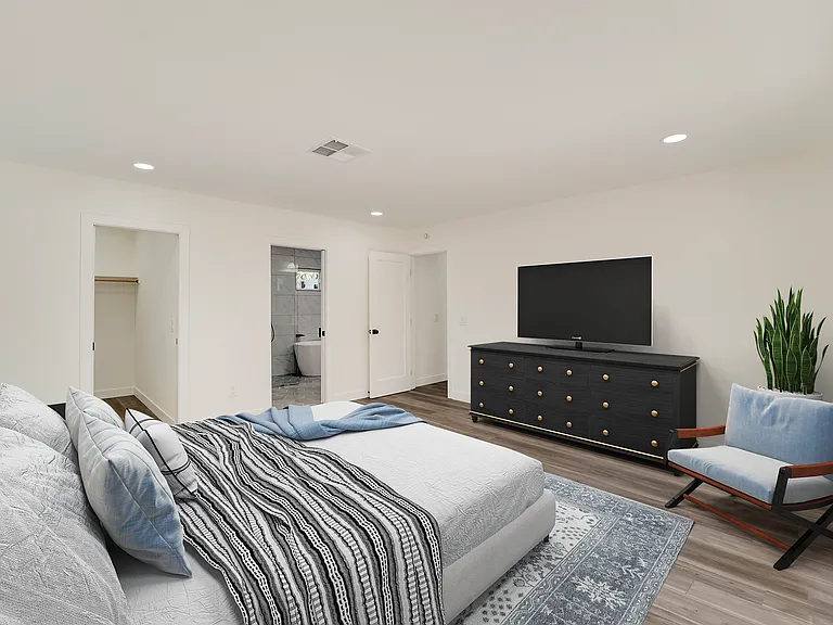 1502 Coolidge St — Photo 7