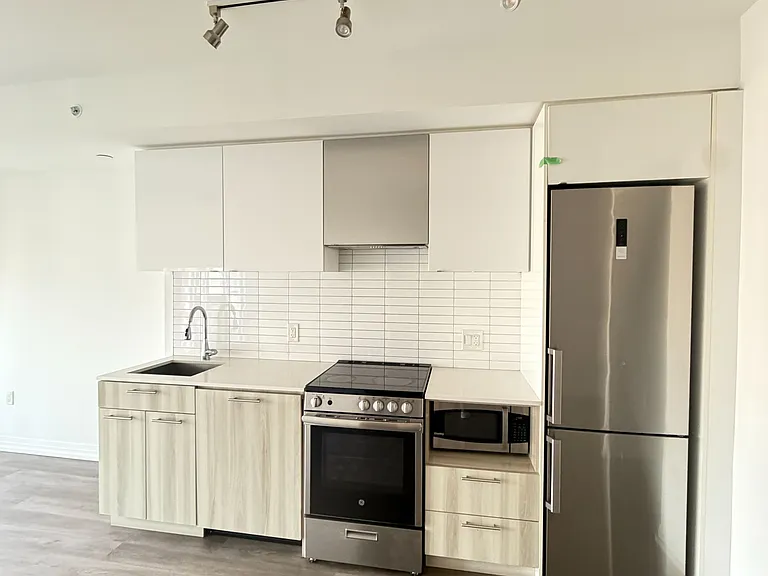 251 Jarvis St #2108 — Photo 6