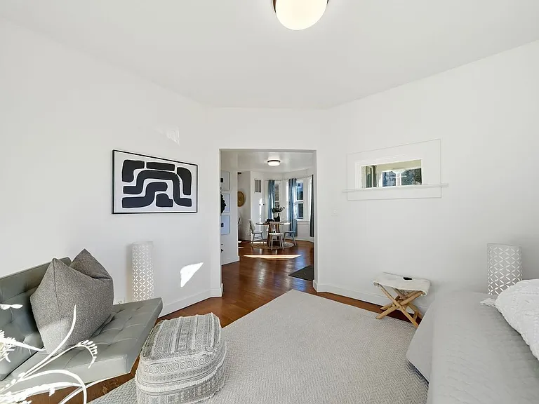 1440 Center St — Photo 3