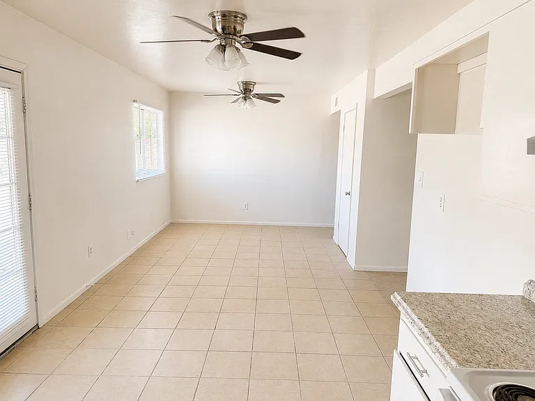 3091 S Del Mar Ave — Photo 6