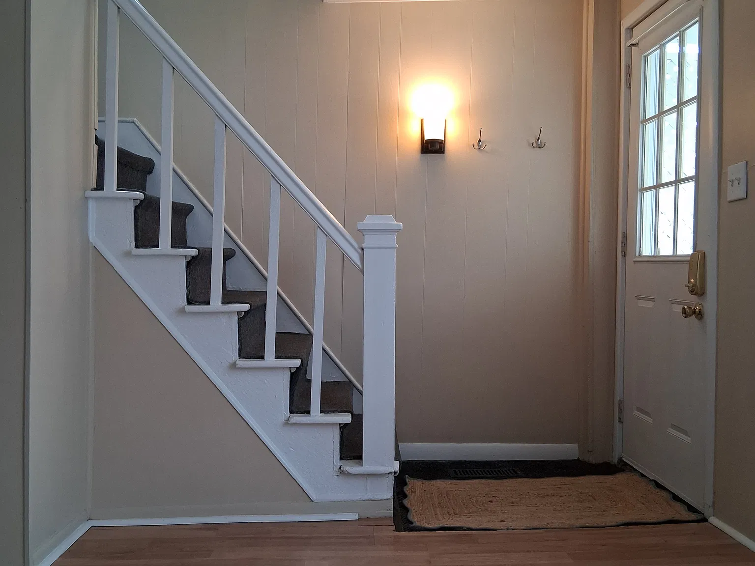 3 bed, 1350 sqft, $1,775 — Photo 2