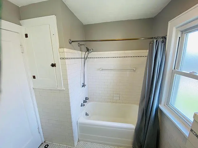 1029 23rd St NW — Photo 10