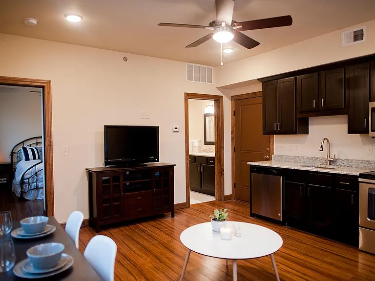 Beverly Lofts — Photo 19