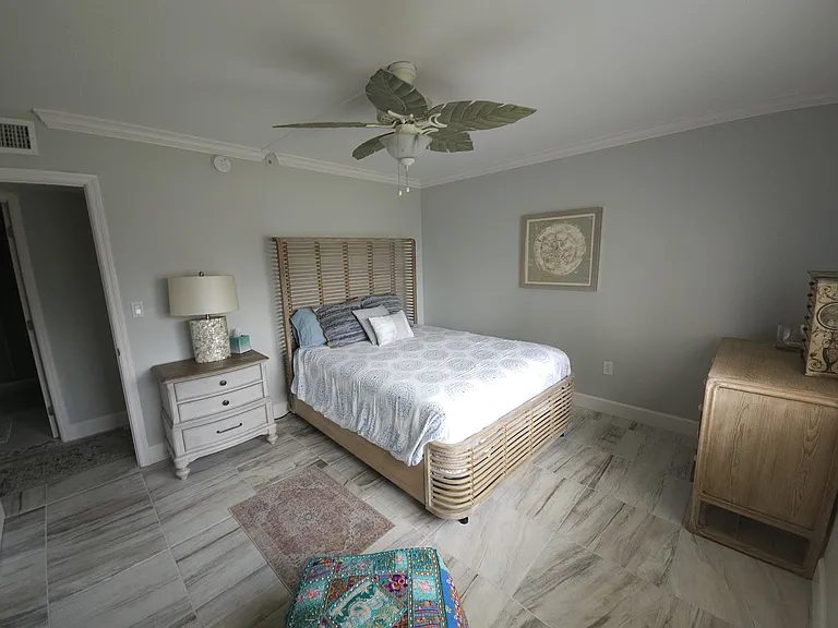 1930 Gulf Shore Blvd N #D102 — Photo 17