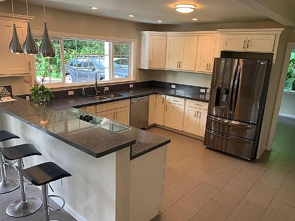 Open kitchen