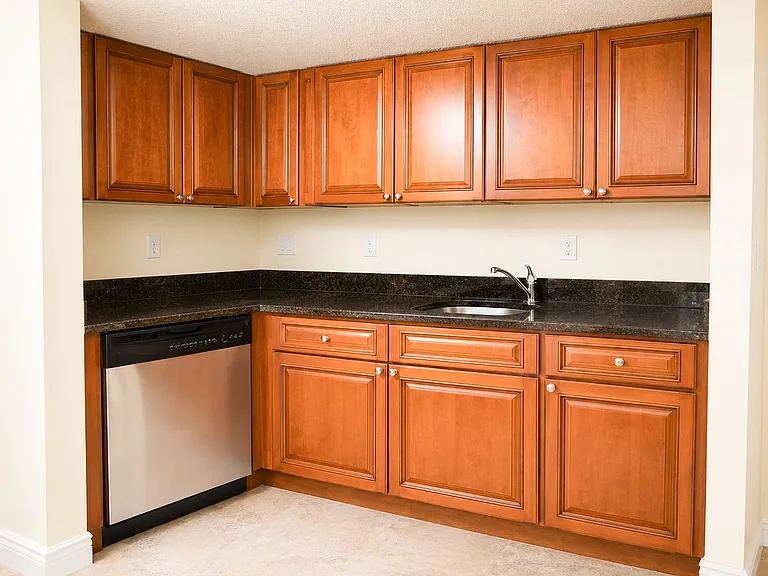 3175 Royalston Ave #203 — Photo 3