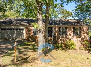 1006 Kings Mountain Dr, Little Rock, AR 72211