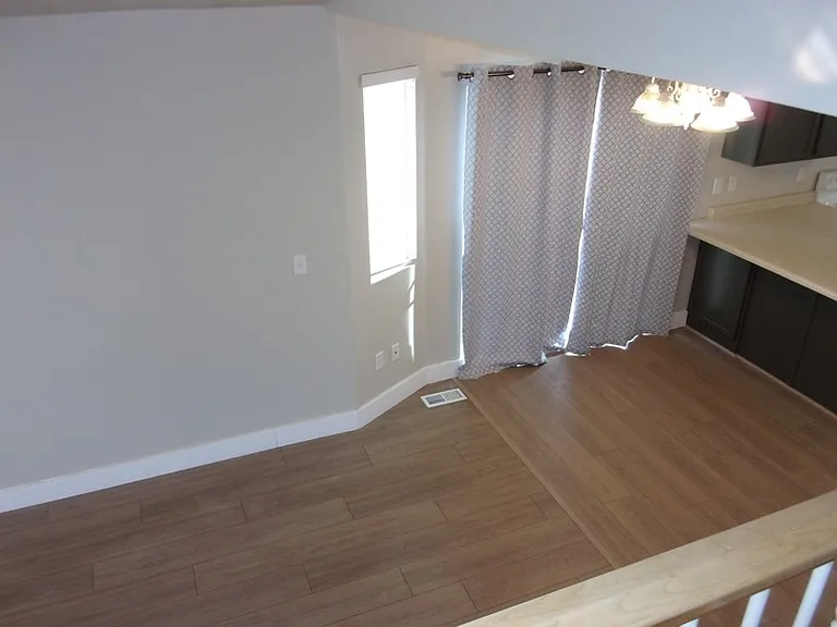 1863 Twilight Ln — Photo 6
