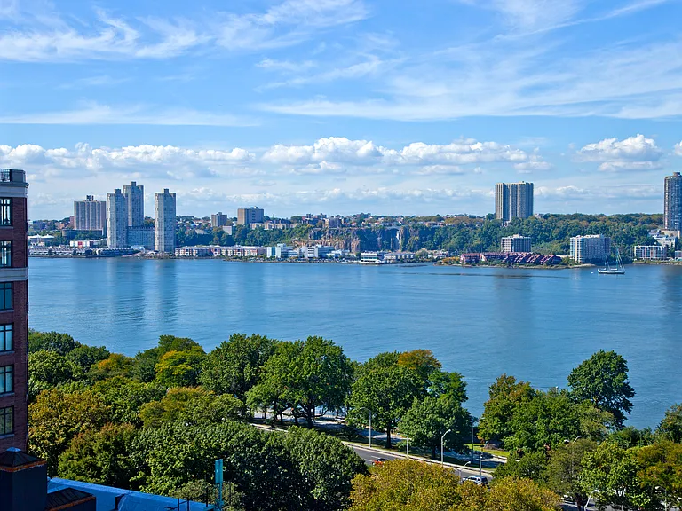 230 Riverside Dr #16L — Photo 5