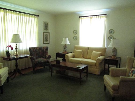 5th image of 148 Grove Park Cir