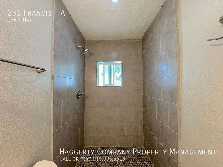 231 Francis St #A — Photo 17