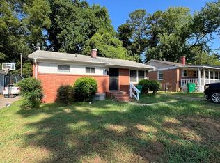 1911 Irma St, Charlotte, NC 28216