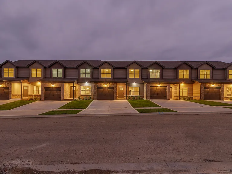 301 Copperfield Way — Photo 4