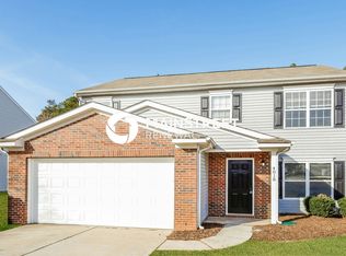 4018 Larkhaven Village Dr, Charlotte, NC 28215