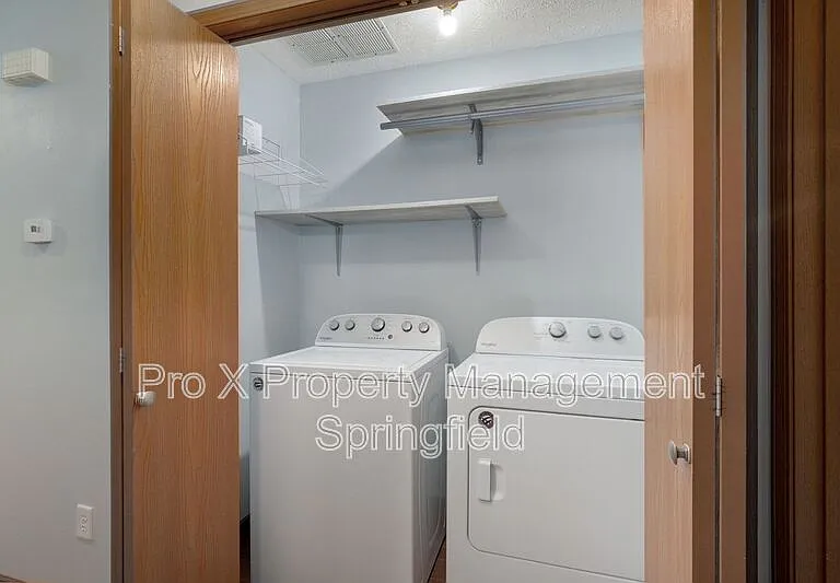 3119 W Water St — Photo 12