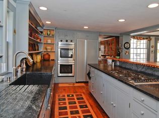 14 Liberty St, Chester, CT 06412