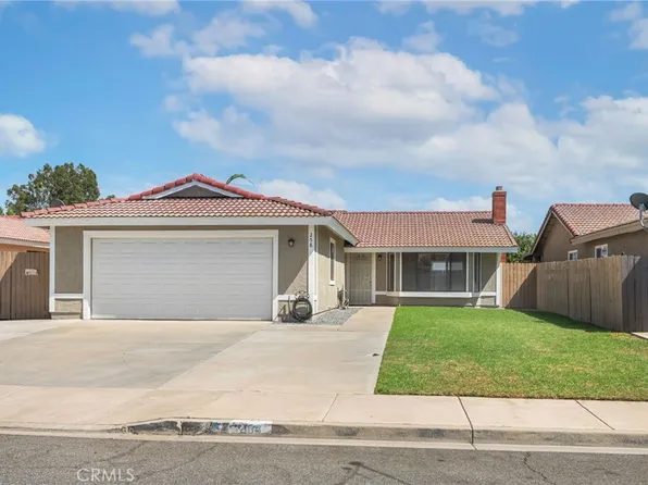 258 White Oak Rd, Lake Elsinore, CA 92530