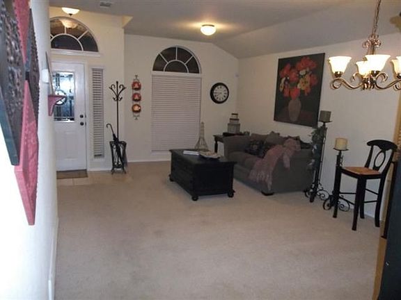 2nd image of 6412 Mundo Dr